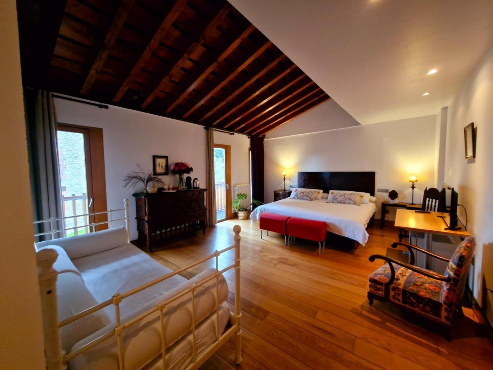 Calderones Hotel Santillana del Mar