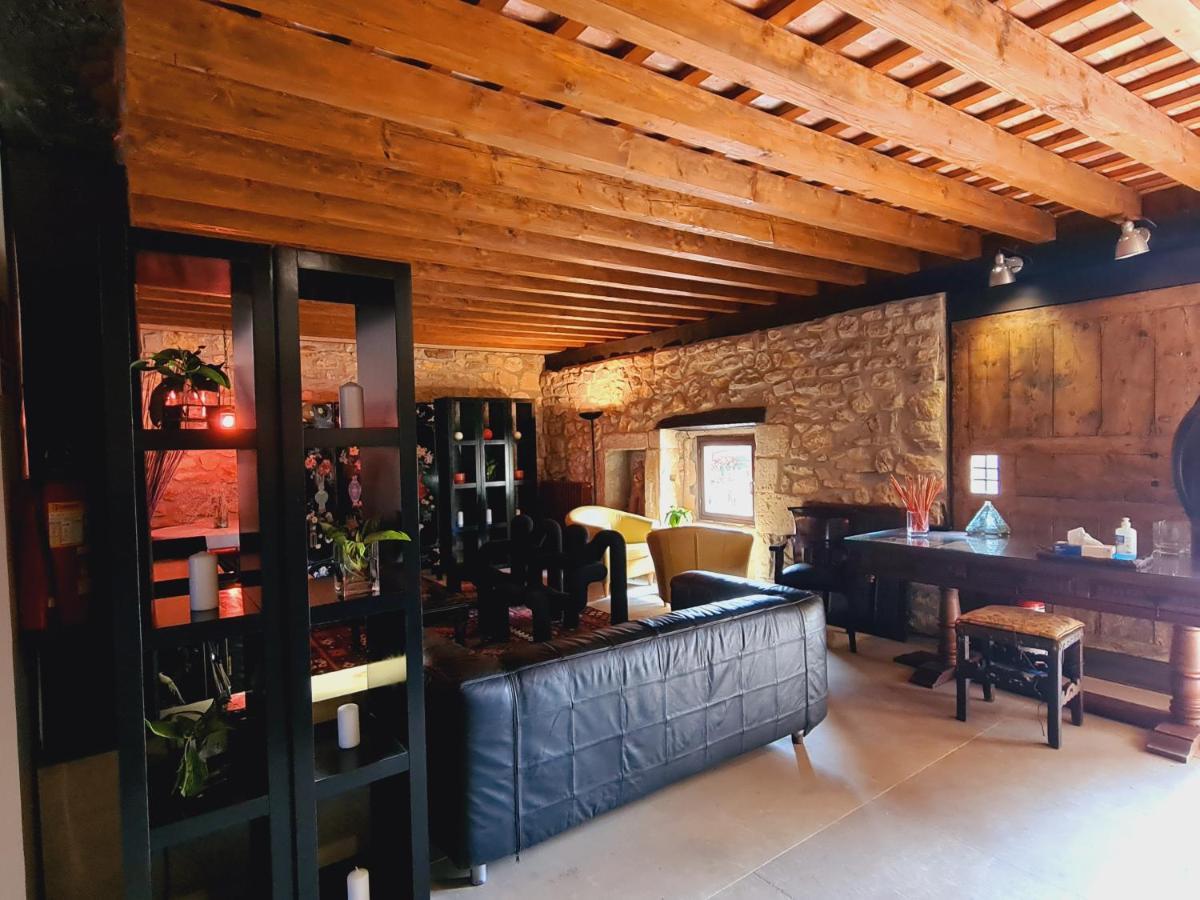 Calderones Hotel