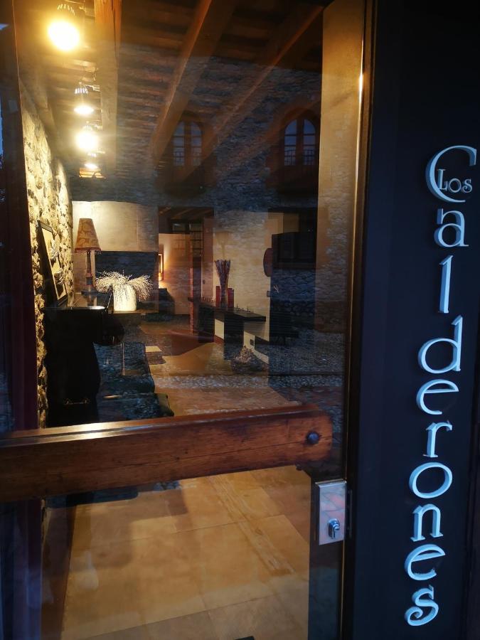 Hotel Calderones