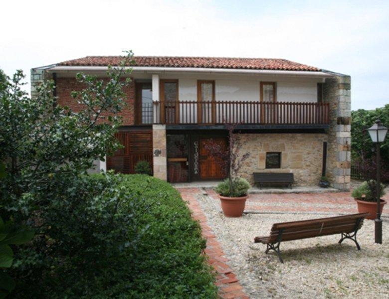 Calderones